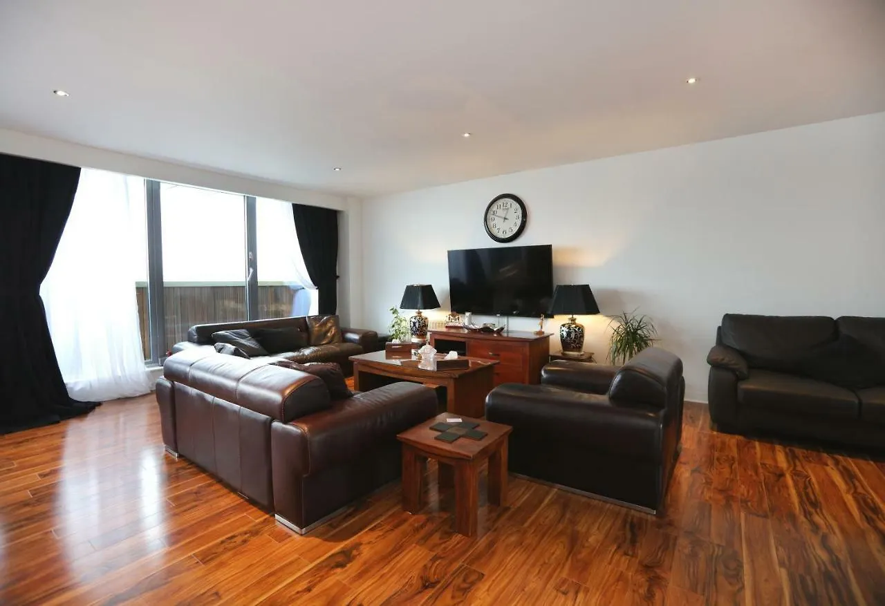 Penthouse Western Harbour Apartment Edinburgh